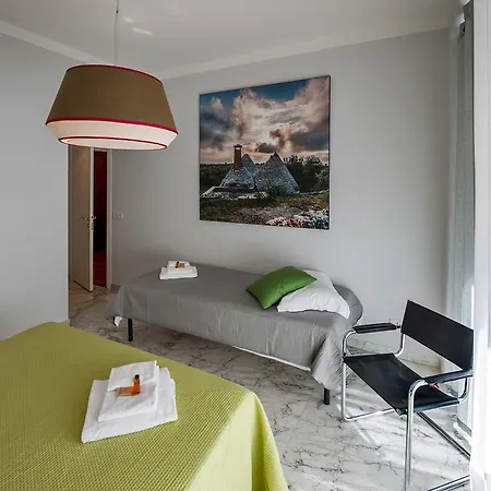 Magenta Vaticano Fornaci Rome Room photo